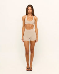 Form Invisible Scrunch Shorts 4" | Fawn
