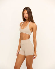 Form Invisible Scrunch Shorts 4" | Fawn