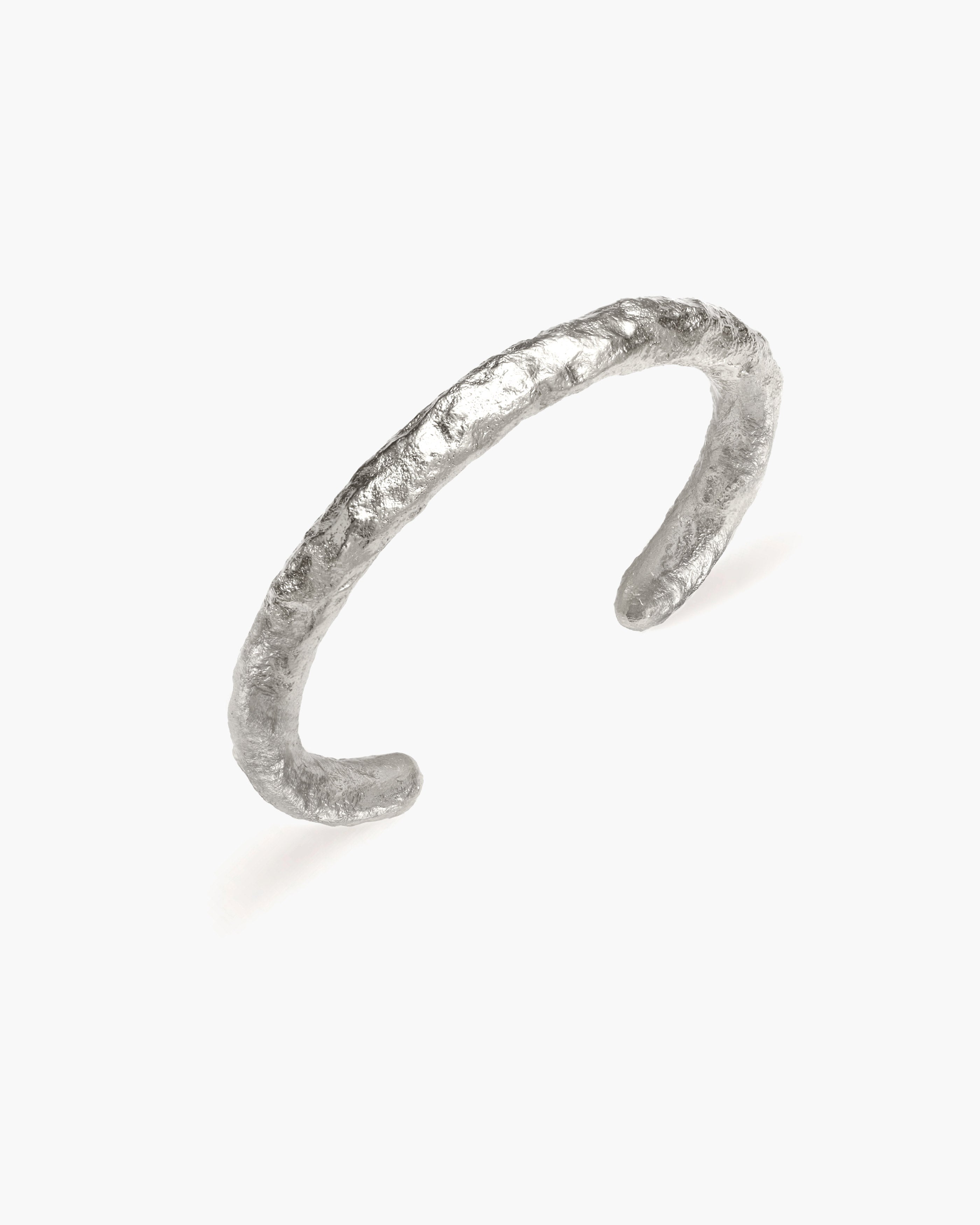 Lily Bangle in Silver