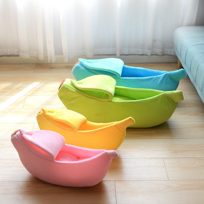 PetCare Soft Banana Shaped Cat Bed