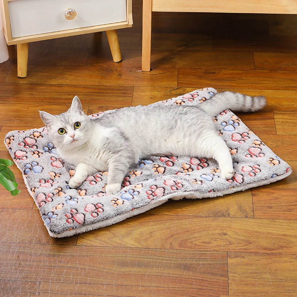 Heated Pet Bed – Soft, Thick Dog Sofa for Winter | Non-Slip Warming Sleeping Mat for Cats & Small Dogs