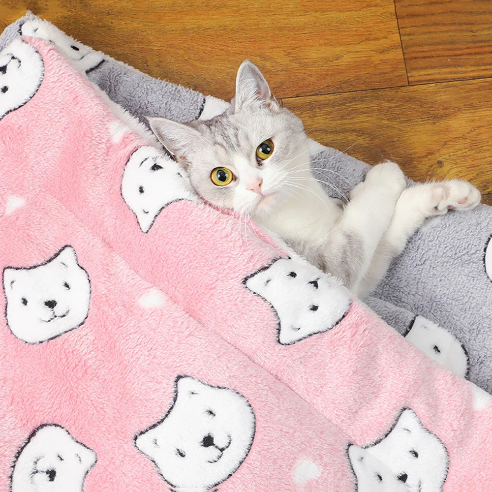 Heated Pet Bed – Soft, Thick Dog Sofa for Winter | Non-Slip Warming Sleeping Mat for Cats & Small Dogs