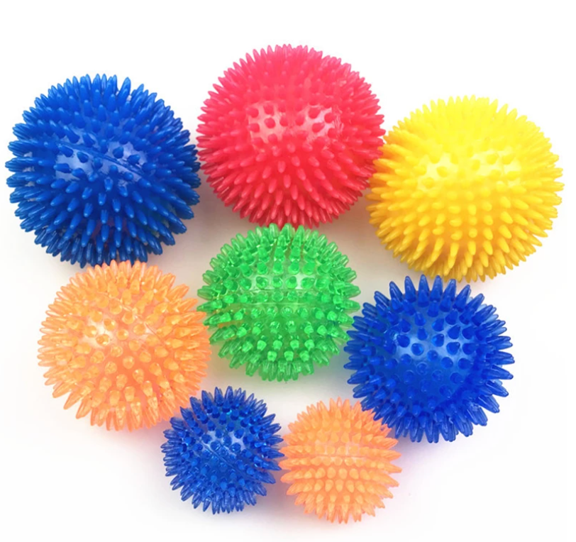Fami Petcare Spiky Squeaker Ball