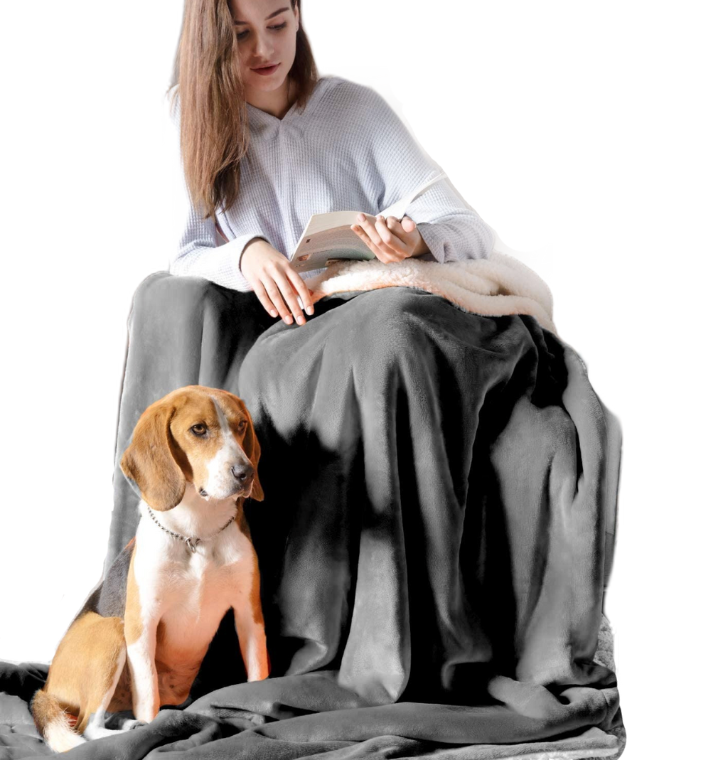 Fami Petcare Waterproof Dog Blanket