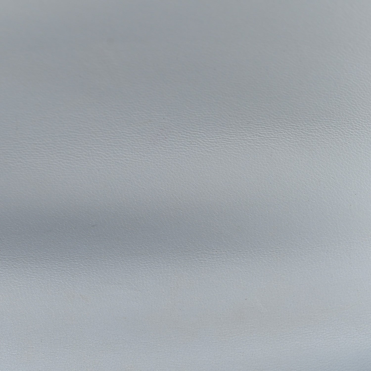 Chevre Mysore Constance 18 Bleu Brume