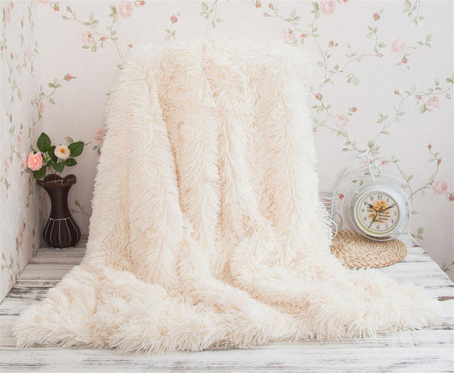 Fami Petcare Plush Throws